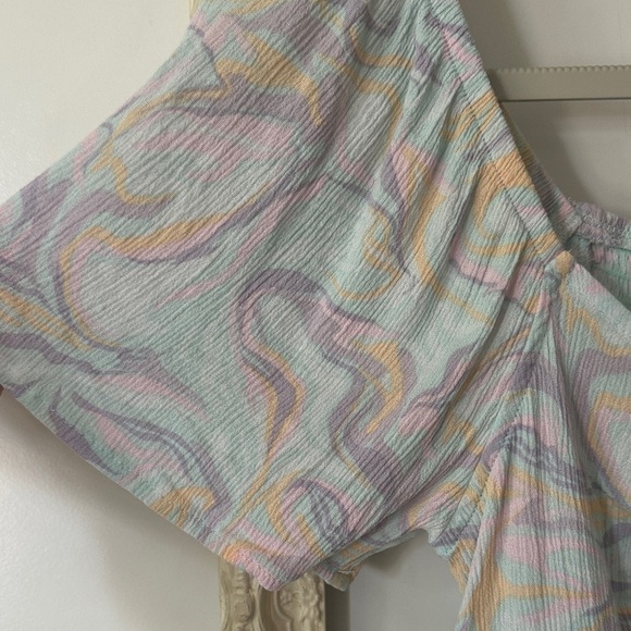 HIPPIE ROSE | Pastel Swirl Ruched Blouse - Picture 4 of 13